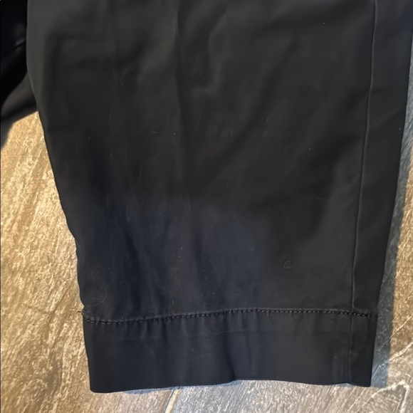 Kut from the Kloth Black Bermuda Shorts Versatile Style - Picture 6 of 15